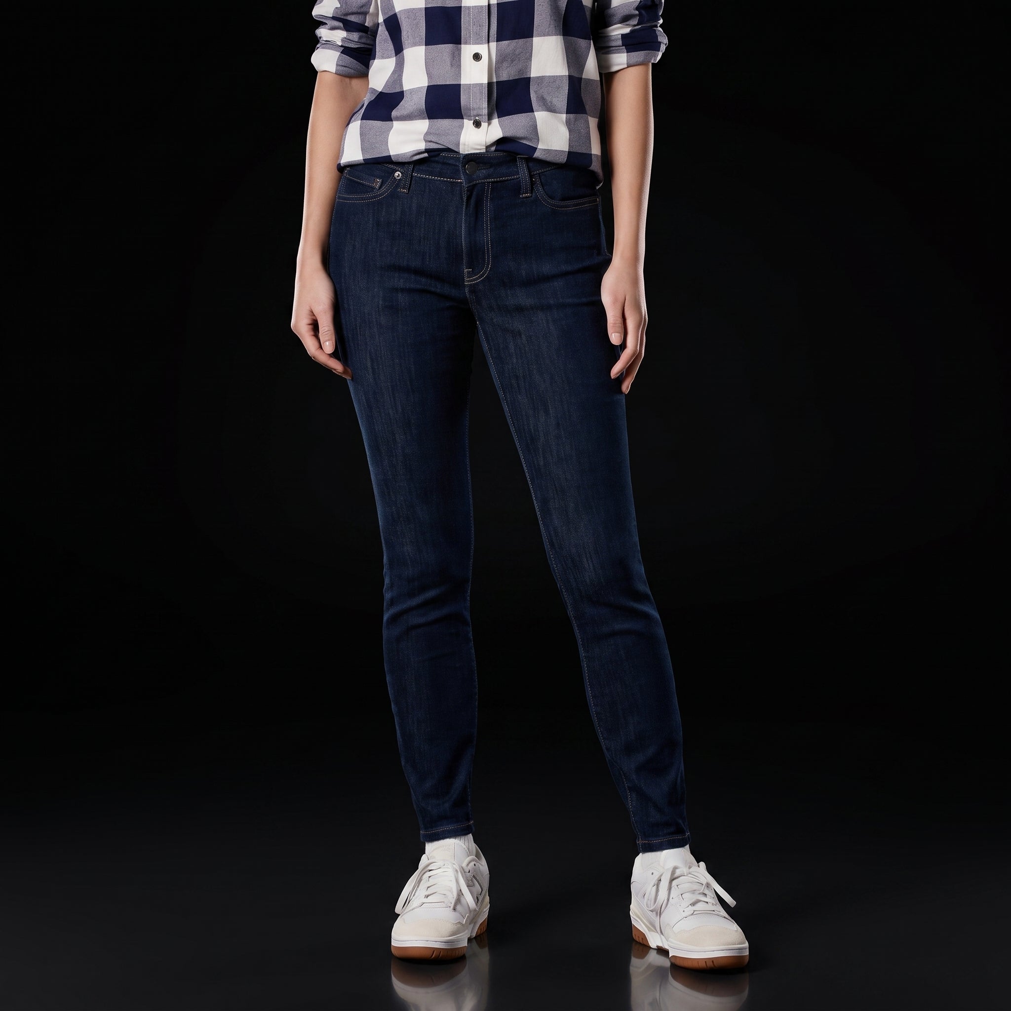 Amazon Essentials Women's Mid-Rise Stretchy Skinny Jeans