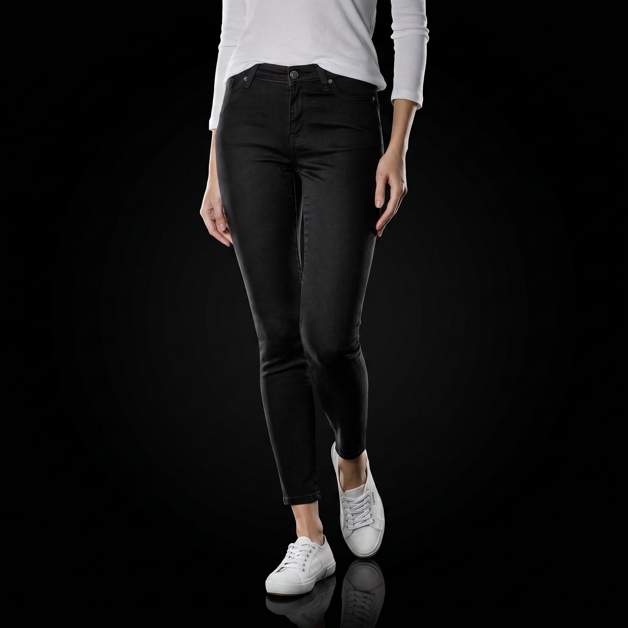 Amazon Essentials Women's Mid-Rise Stretchy Skinny Jeans