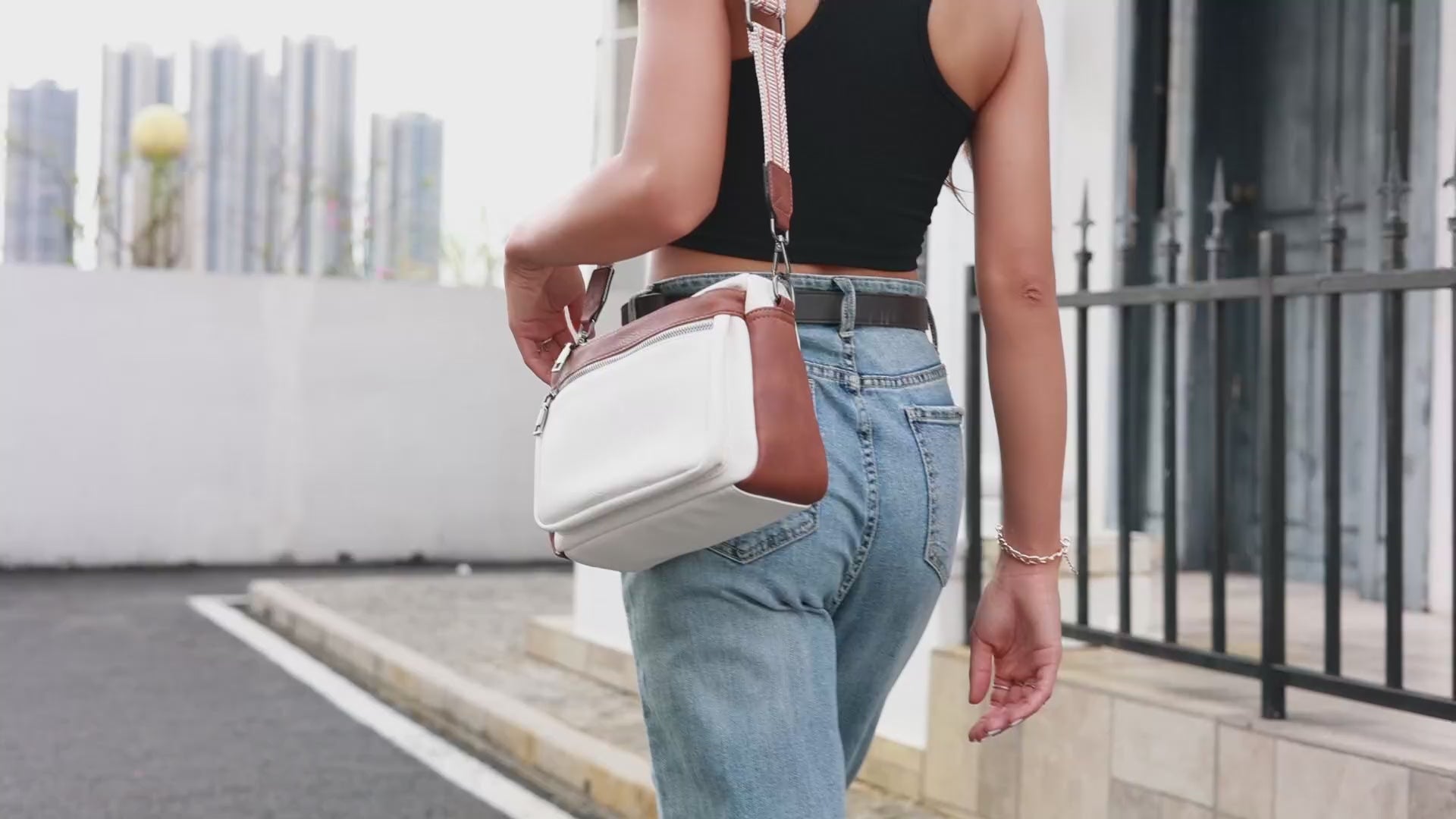 MUIIKOLA Crossbody Bag - Vegan Leather Shoulder Handbag with Built-In Wallet